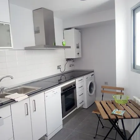 Charming Duplex דירה